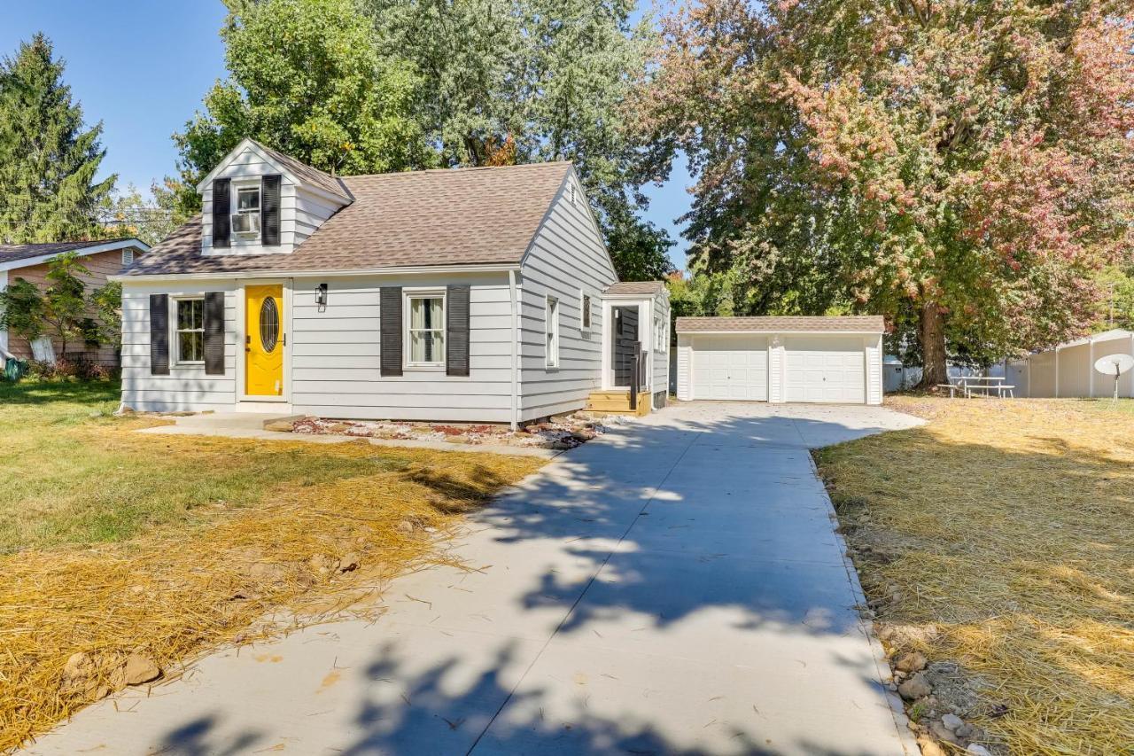 Modern Northfield Cottage With Yard! Екстериор снимка