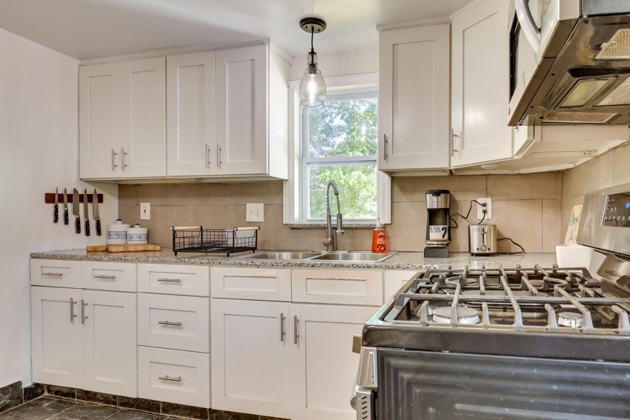 Modern Northfield Cottage With Yard! Екстериор снимка